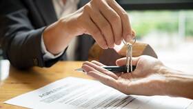 Как продать квартиру через МФЦ в Детки